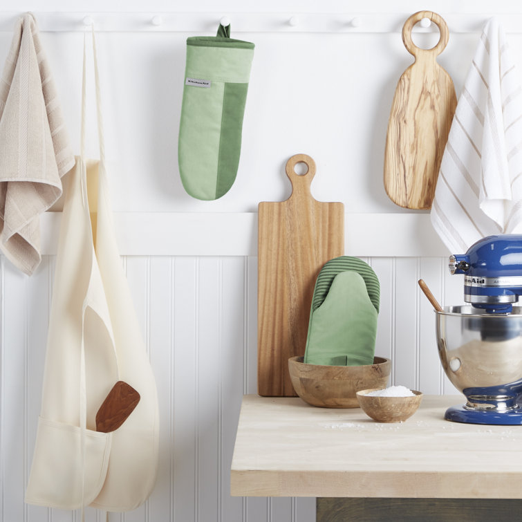 Pistachio and Graphite Green Silicone Oven Mitt Set