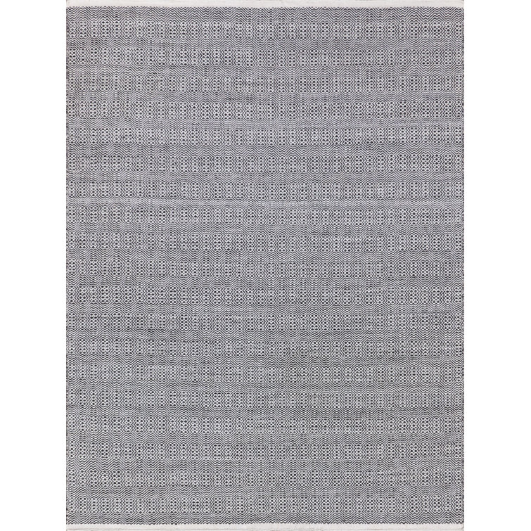 Ivory and Black Diamond Pattern Flatweave Rug 5' x 8'