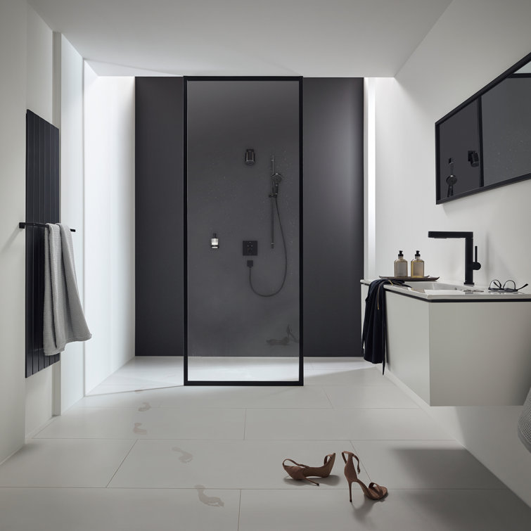 Chrome Adjustable Height Wall Mounted Rain Showerhead