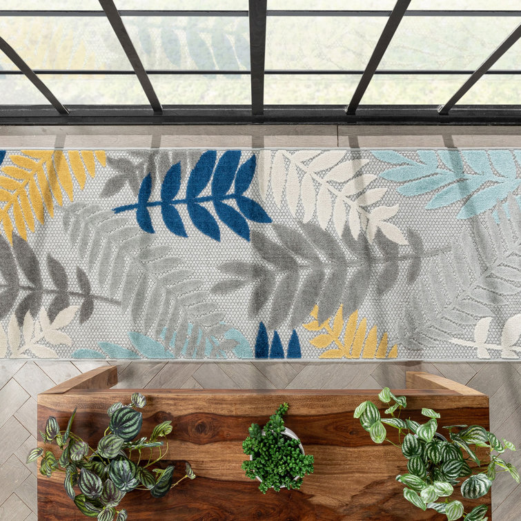 Dorado Mariah Gray Floral High-Low Texture Indoor/Outdoor Runner Rug