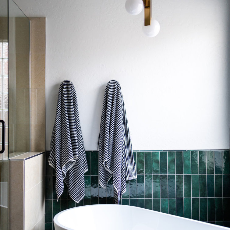 Cloe Green 2.5" x 8" Glossy Ceramic Wall Tile
