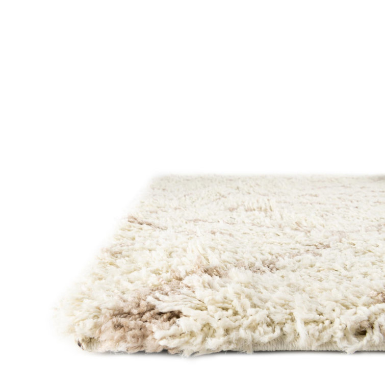 Beige Geometric Trellis Shag Runner Rug 2' x 6'