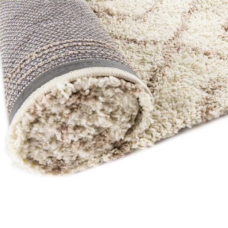 Beige Geometric Trellis Shag Runner Rug 2' x 6'