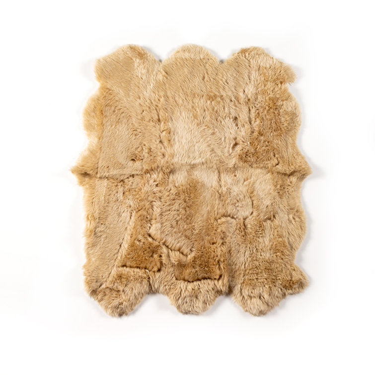 Patagonian Handmade Sheepskin Beige Area Rug 4'6" x 5'9"