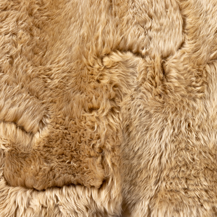 Patagonian Handmade Sheepskin Beige Area Rug 4'6" x 5'9"