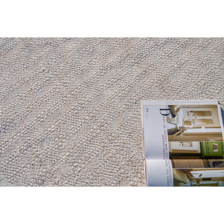 Ivory Diamond Pattern Handmade Synthetic Area Rug, 12' x 15'