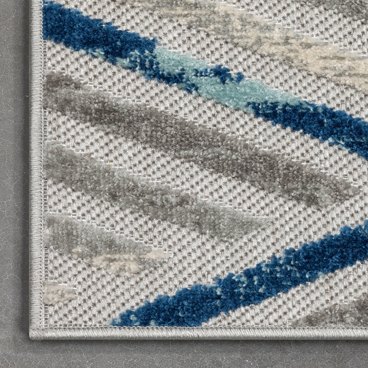 Reversible Grey Blue Geometric Synthetic 5' x 7' Area Rug