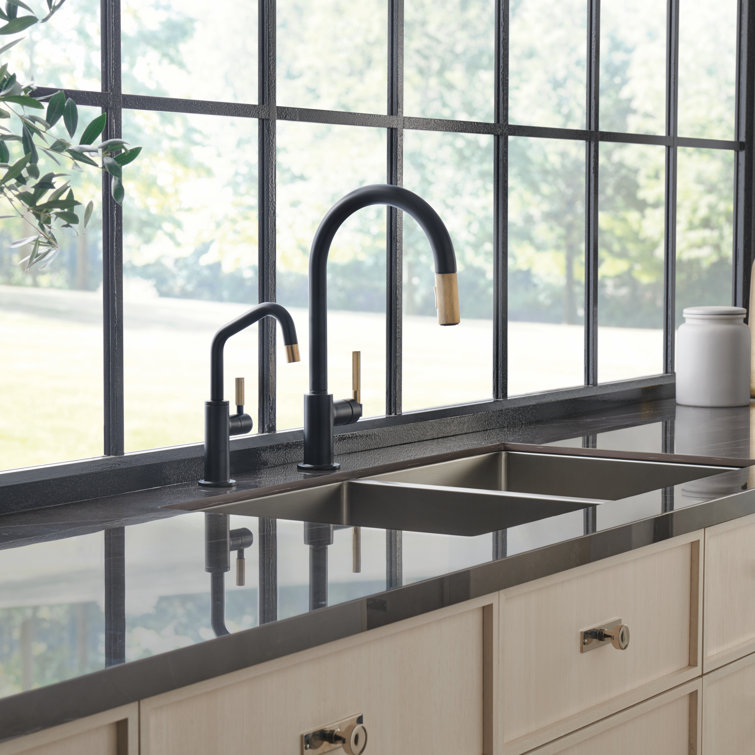 Matte Black and Gold Pull-Down Kitchen Faucet with Brass Handle