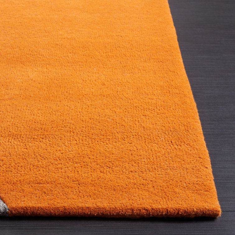 Rodeo Drive 5' x 8' Gray and Rust Wool Abstract Area Rug