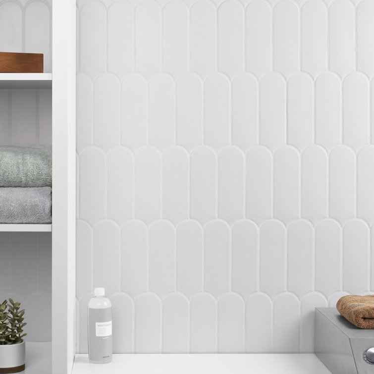 Blade Matte White Ceramic Fishscale Wall Tile