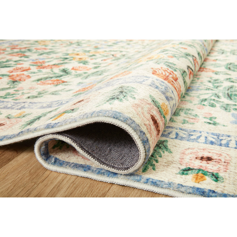 Cream Floral Elegance 45"x27" Rectangular Wool-Blend Area Rug
