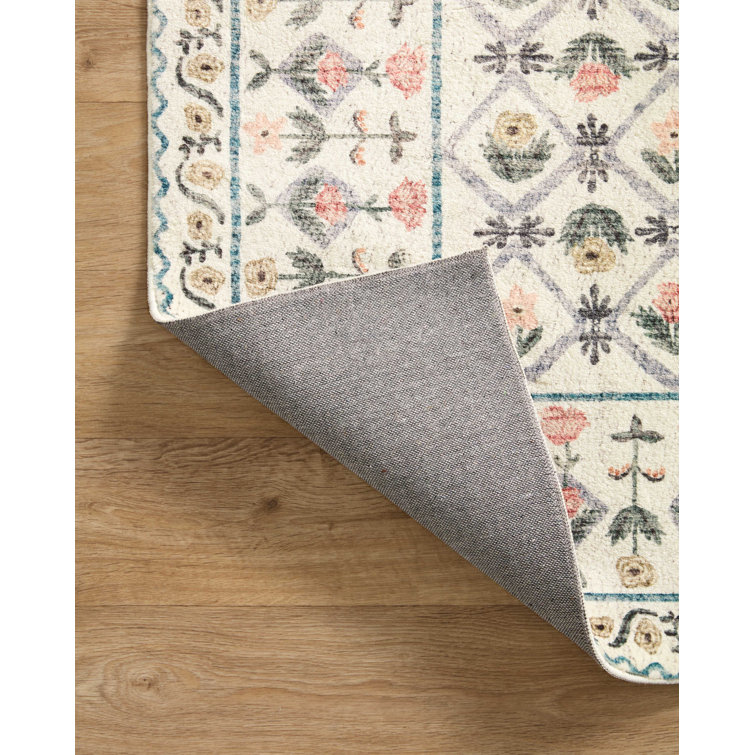 Lattice Ivory Floral 5' x 7' Wool-Synthetic Blend Area Rug