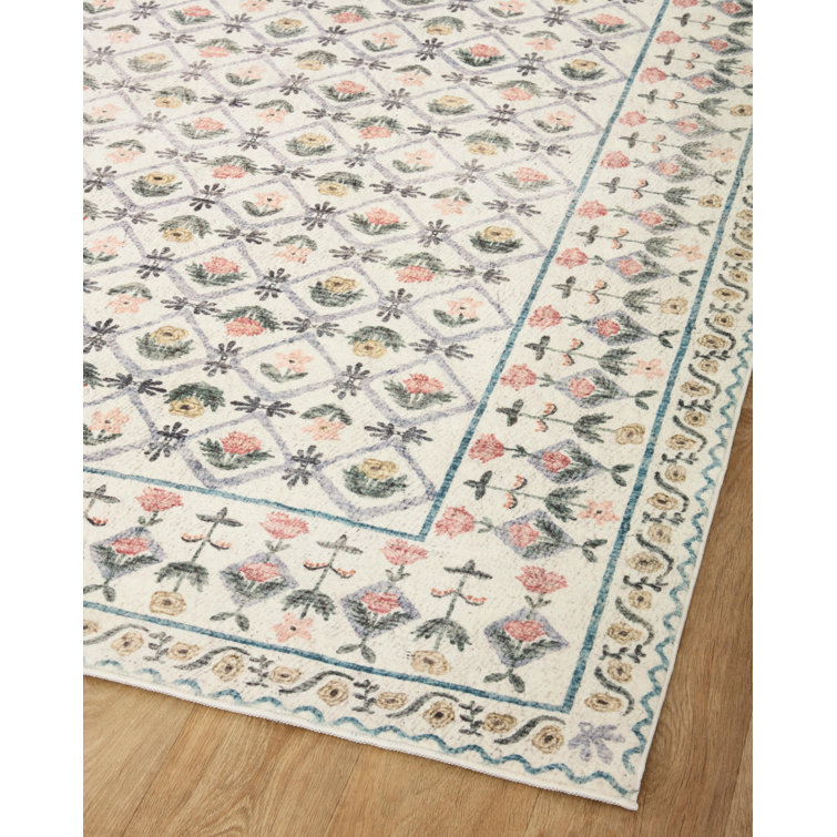 Lattice Ivory Floral 5' x 7' Wool-Synthetic Blend Area Rug