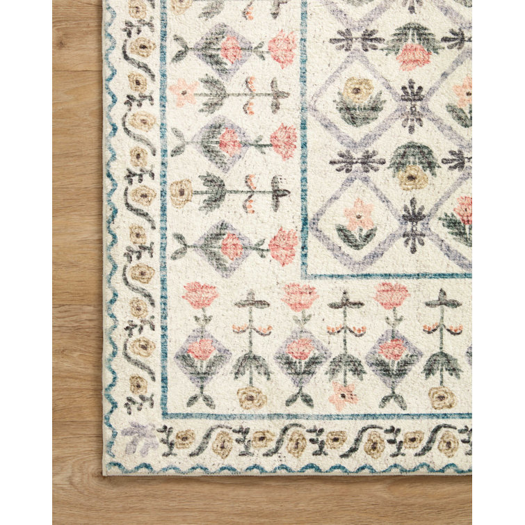 Lattice Ivory Floral 5' x 7' Wool-Synthetic Blend Area Rug