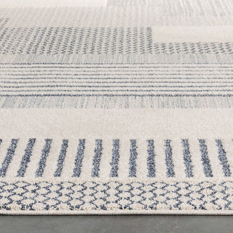 Harlow Briar Light Blue Geometric Synthetic Rectangular Rug 47" x 63"
