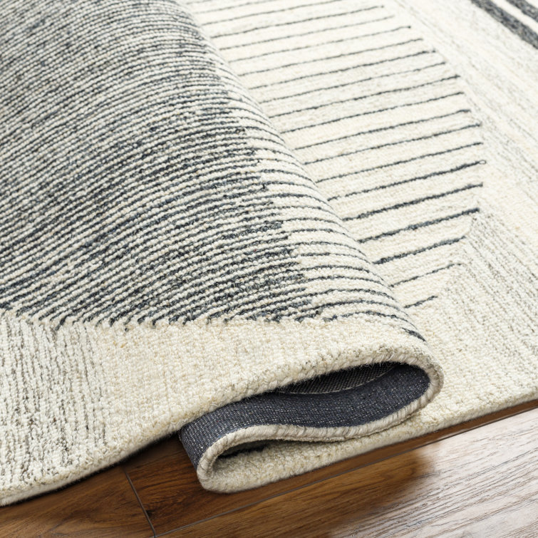 Handmade Black and Beige Wool Tufted Rectangular Rug 6' x 9'
