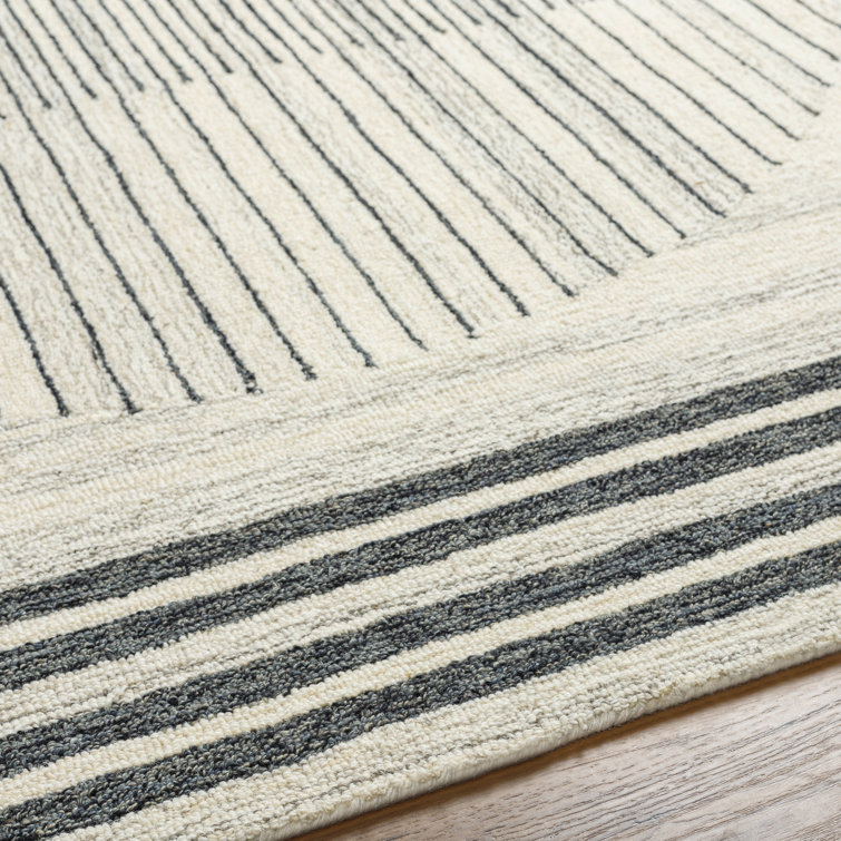 Handmade Black and Beige Wool Tufted Rectangular Rug 6' x 9'
