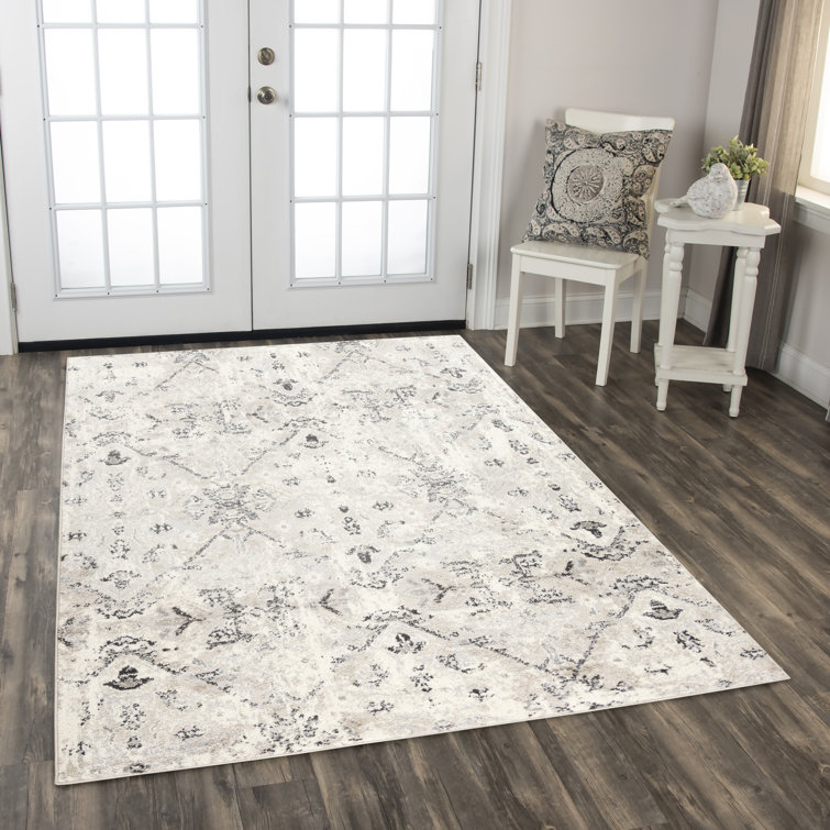 Gray Geometric Rectangular Synthetic Area Rug 5'2" x 7'3"