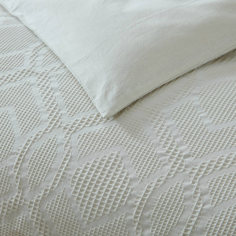Serene Oasis Textured Waffle King Comforter Set in Vibrant Orange