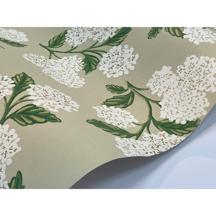Hydrangea Whimsical 27' x 27" Nonwoven Wallpaper in White