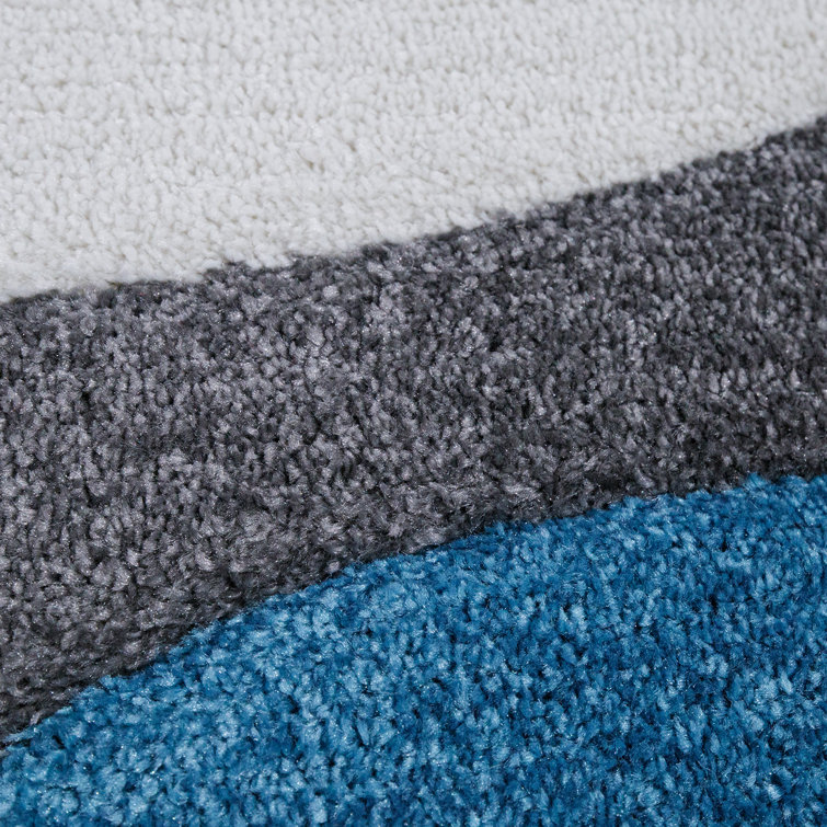 Grey-Blue Geometric 5' x 7' Stain-Resistant Synthetic Rug