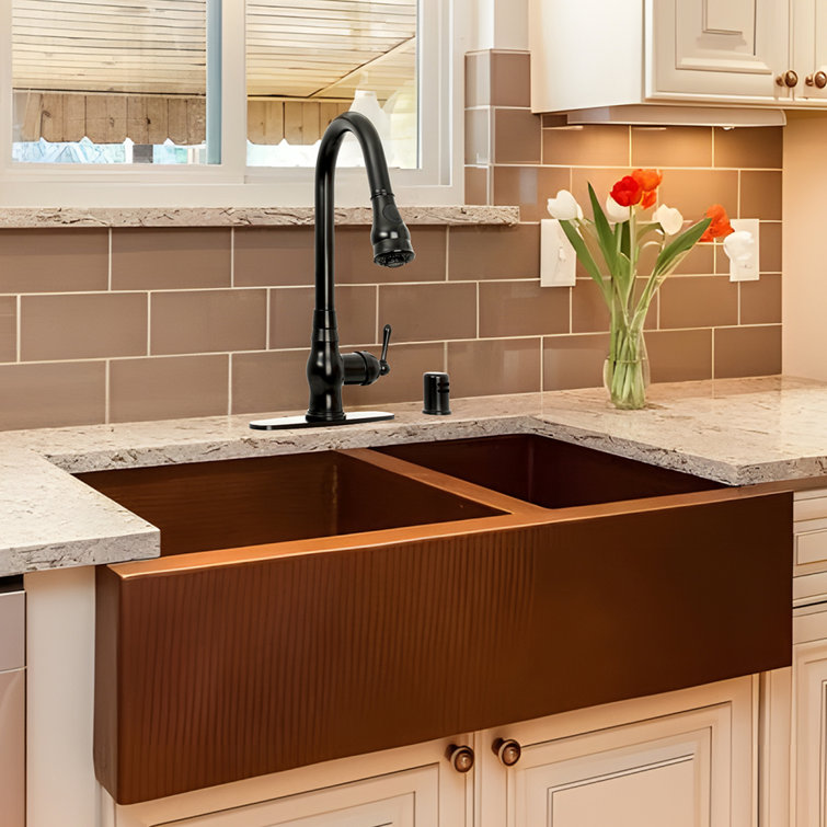 Matte Black Brass Pull-Down Kitchen Faucet with Single Handle