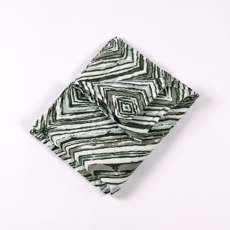 King Size Green Cotton Patterned Quilt Set