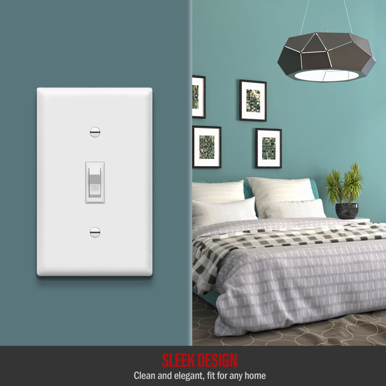 White 15-Amp Single Pole Toggle Light Switch with Wall Plate