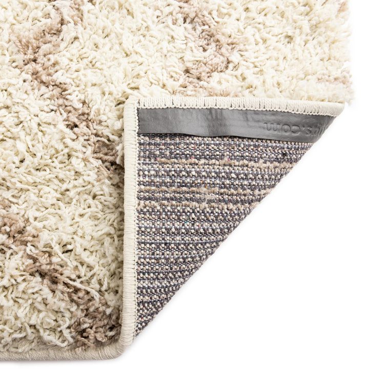 Beige and Ivory Square Trellis Shag Rug 8 ft