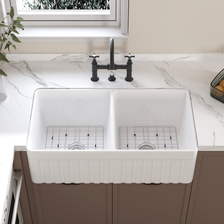 Hadley 33" White Fireclay Double Basin Farmhouse Kitchen Sink
