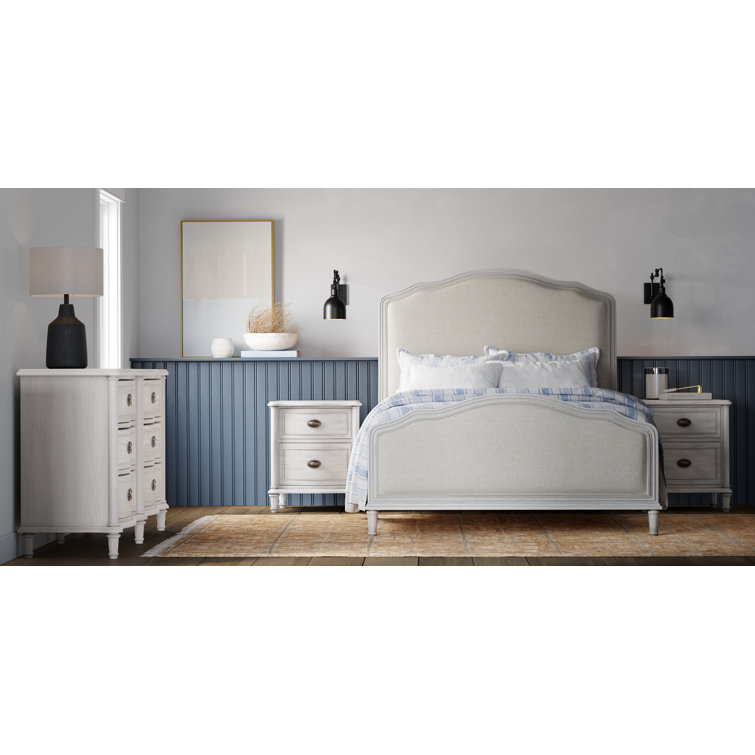 Amity Whitewash Queen Bed with Reeded Oak Frame and Linen Upholstery