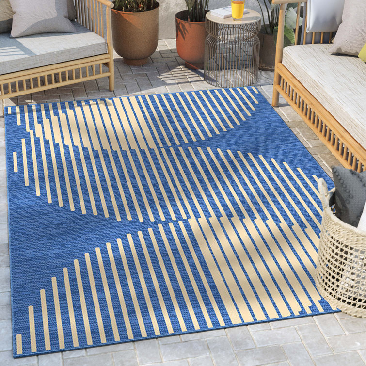Blue and Beige Geometric Flat-Weave Indoor/Outdoor Rug 5' x 7'