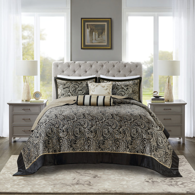 Aubrey Queen Black Cotton Reversible Jacquard Bedspread Set
