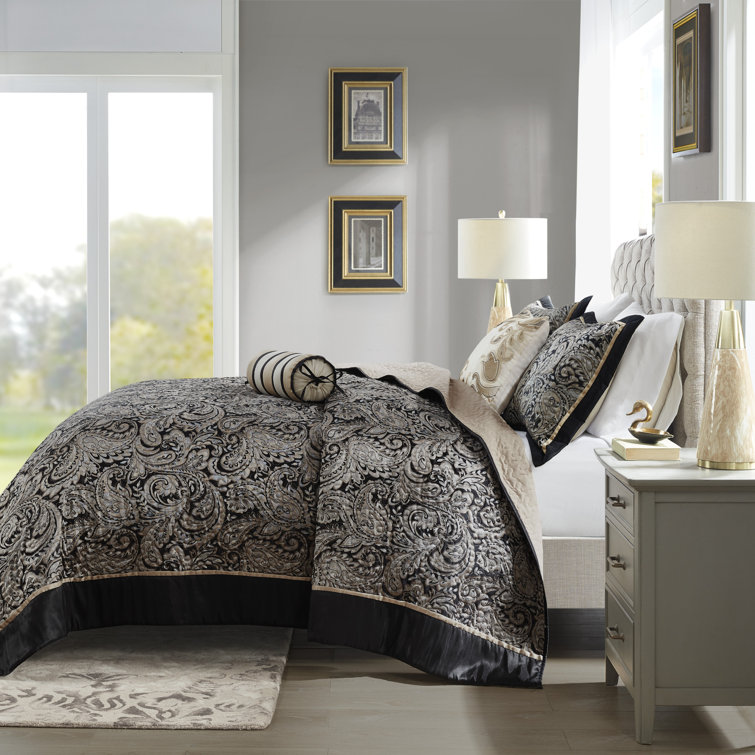 Aubrey Queen Black Cotton Reversible Jacquard Bedspread Set