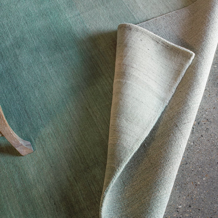 Handmade Aqua Wool Ombre Rectangular Area Rug 6' x 9'