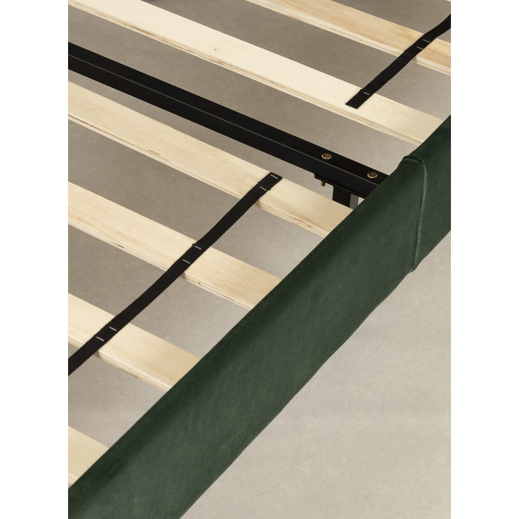 Green Velvet Upholstered Queen Platform Bed with Tufted Headboard