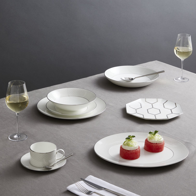 Gio Platinum Geometric White Porcelain Dinner Plate