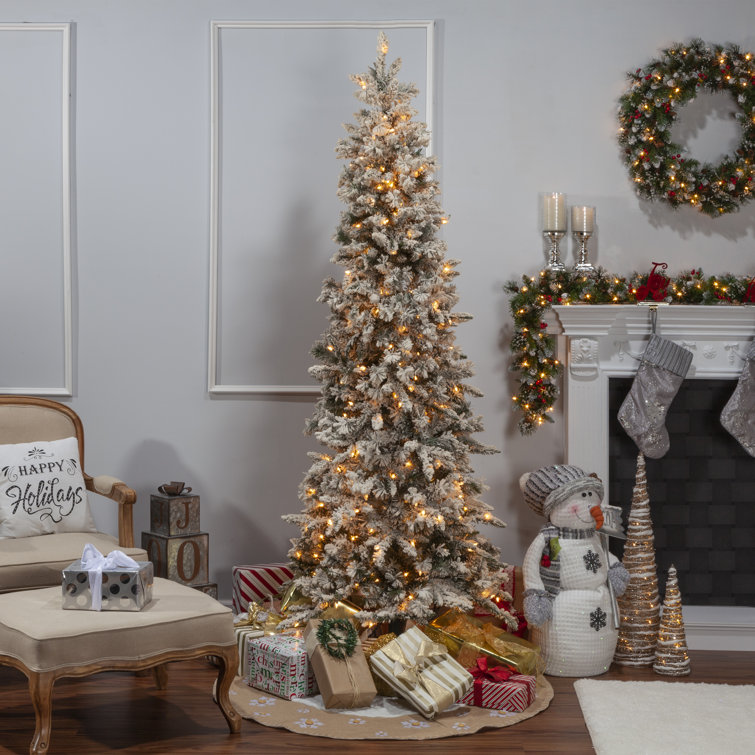 7.5' Flocked Pine Christmas Tree with Clear Lights