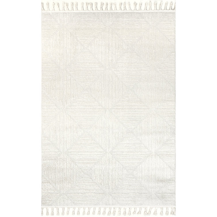 Cream Geometric Tasseled 4' x 6' Synthetic Area Rug