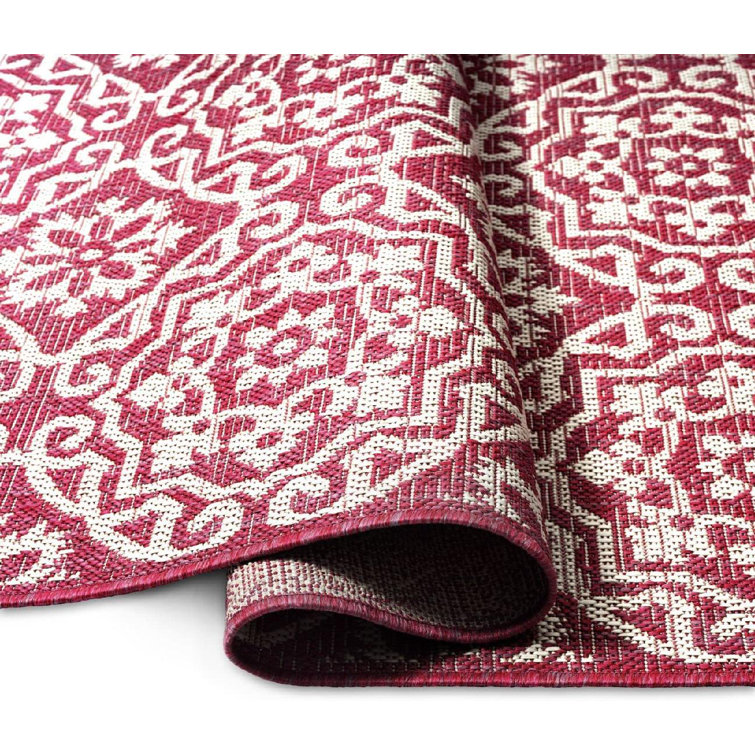 Red and Ivory Geometric Synthetic 8' x 10' Reversible Area Rug