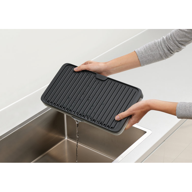 Gray Expandable Draining Mat with Ribbed Design