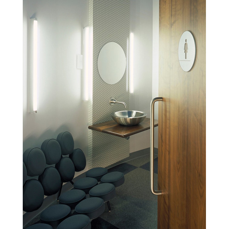 Vega 37" White Aluminum LED Dimmable Wallchiere