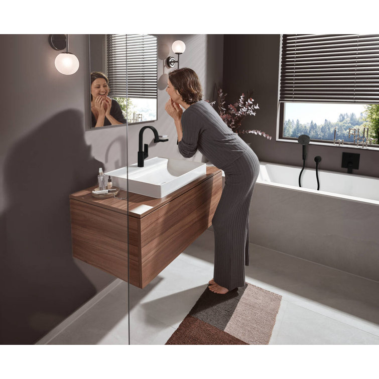 Modern Matte Black Single-Hole Bathroom Faucet with WaterfallStream