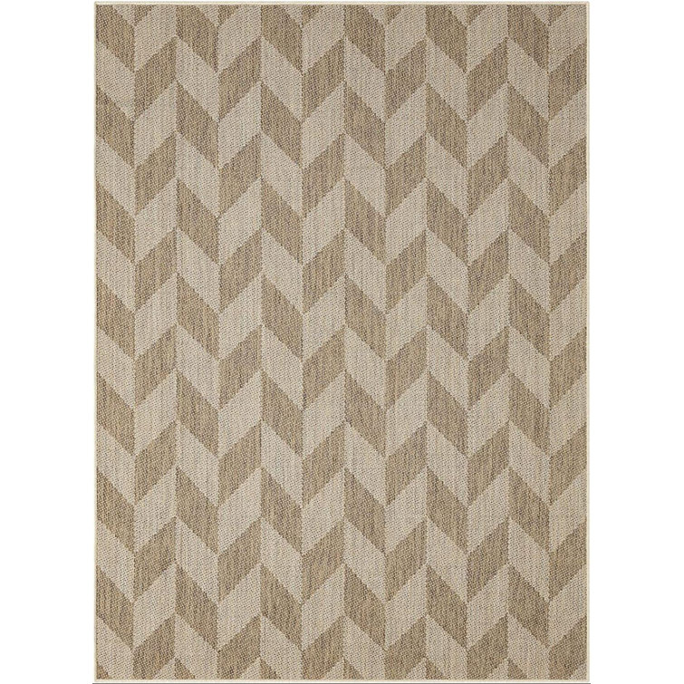 Brown and Beige Herringbone Indoor/Outdoor Area Rug 5'2" x 7'2"