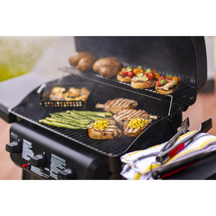Classic Black 3-Burner Propane Gas Grill with Side Shelves