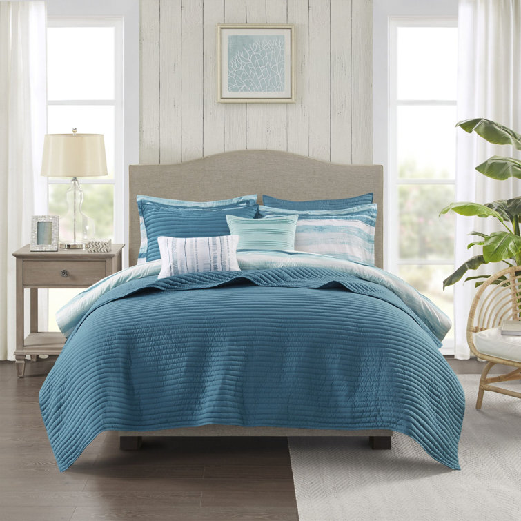 Aqua Microfiber Reversible Full Comforter Set with Channel Stitch