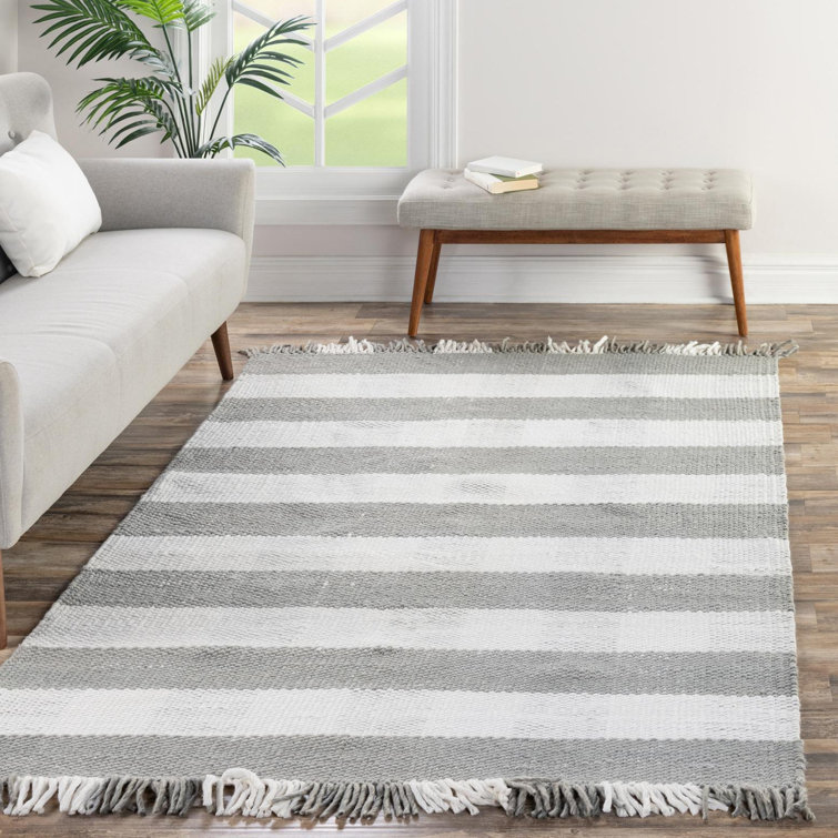 Gray and Ivory Synthetic Plaid Washable Rectangular Rug 4' x 6'