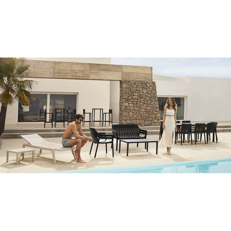 Archirivolto Ecru Matte Polypropylene Outdoor Chaise Lounge