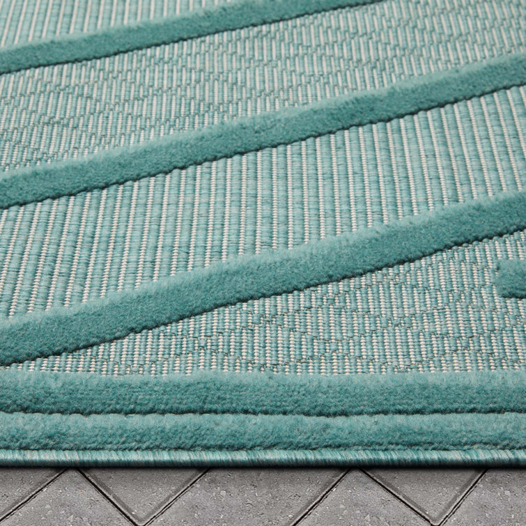 Sila Mali Teal 5'3" x 7'3" Geometric Synthetic Indoor/Outdoor Rug