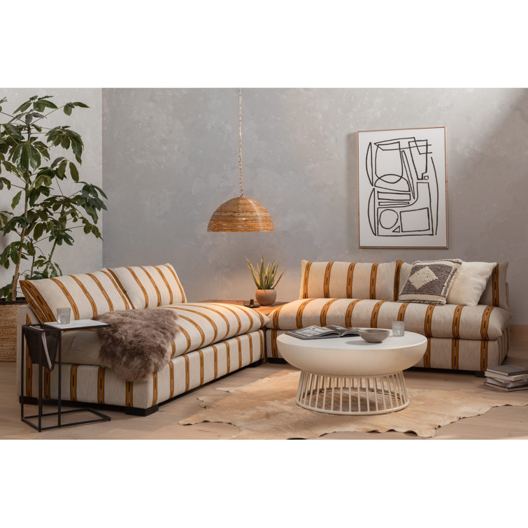 Contemporary Mateo Cowhide Rug in Natural Brown 5' x 7'